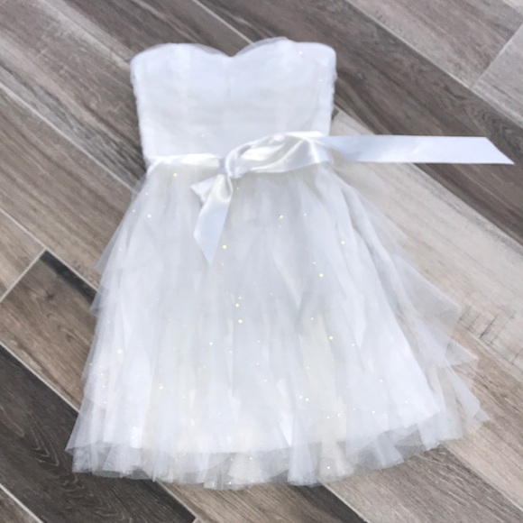 Teeze Me WHITE Strapless Corkscrew Dress Sz. 3 - Picture 2 of 3